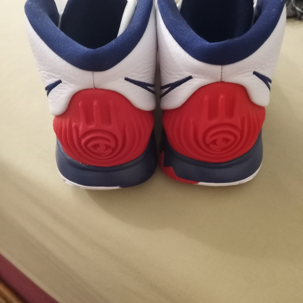 Nike Kyrie 6